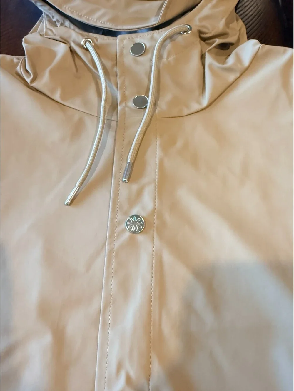 RAINS Jacket W3 Sand Waterproof Hooded Rain Jacket Unisex Large NWT